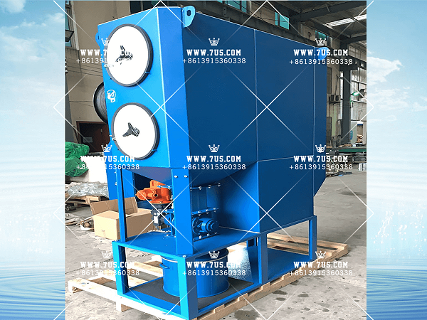 Vacuum dust collector