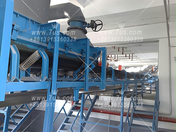 Belt conveyor dust collector